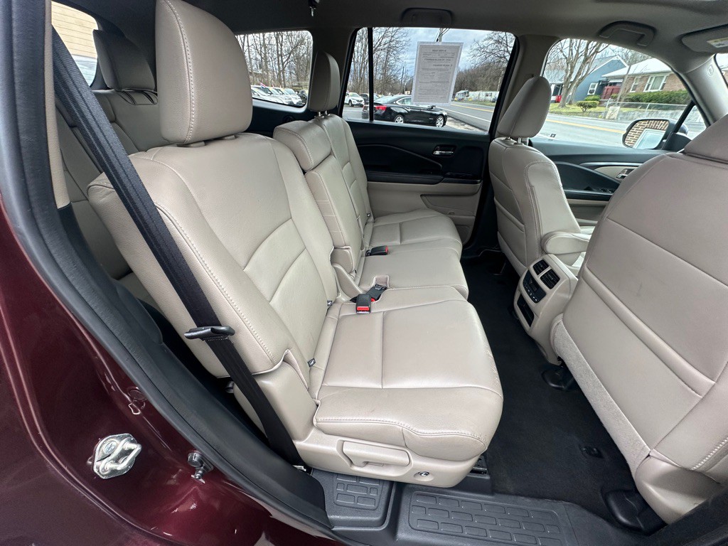 2017 Honda Pilot Image 8