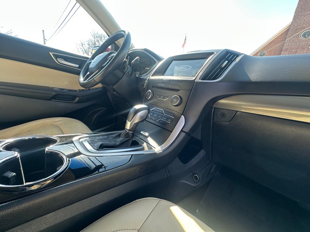 2016 Ford Edge Image 7