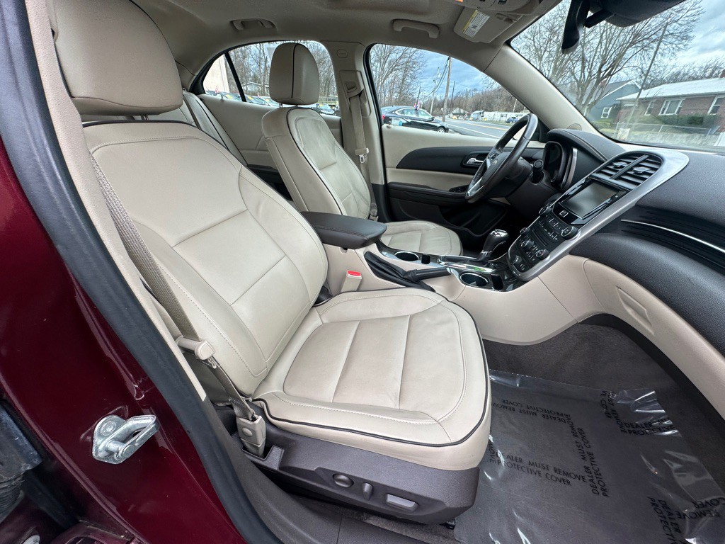 2015 Chevrolet Malibu Image 6
