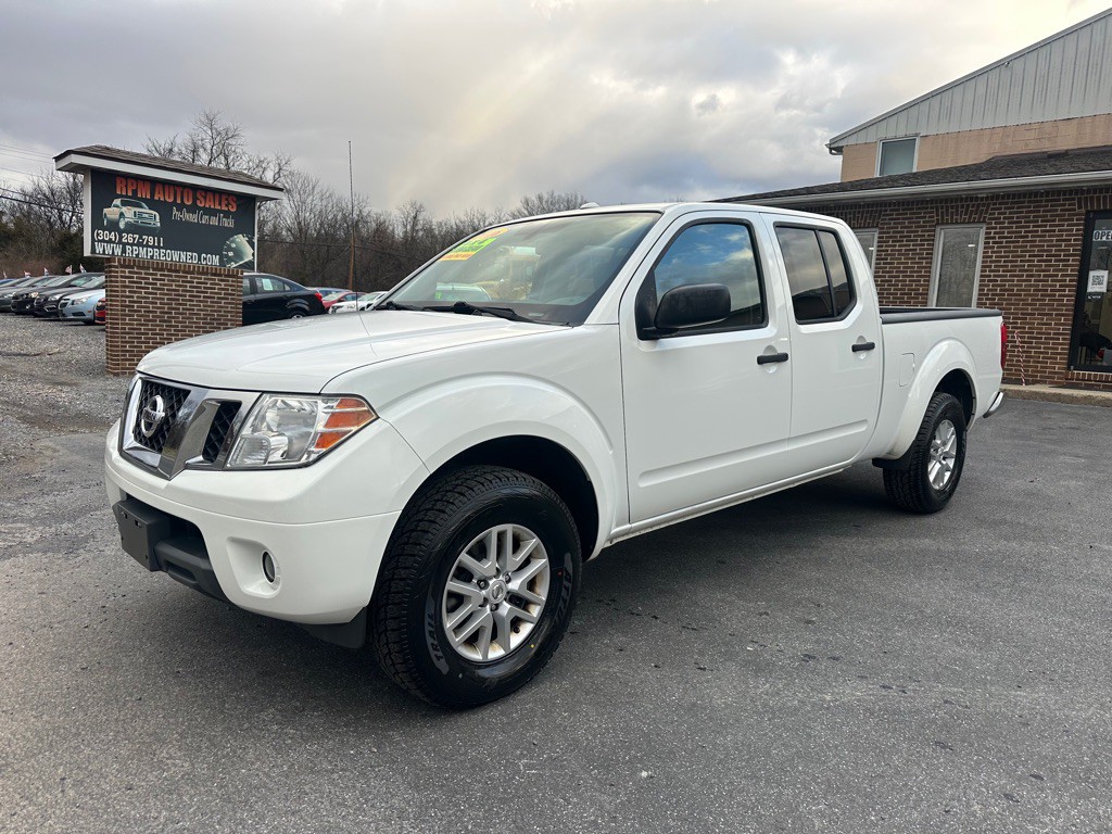 2016 Nissan Frontier Image 1