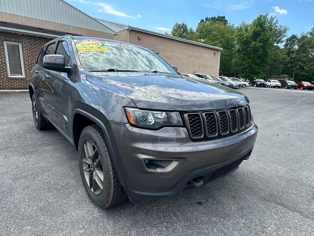 2016 Jeep Grand Cherokee Image 3