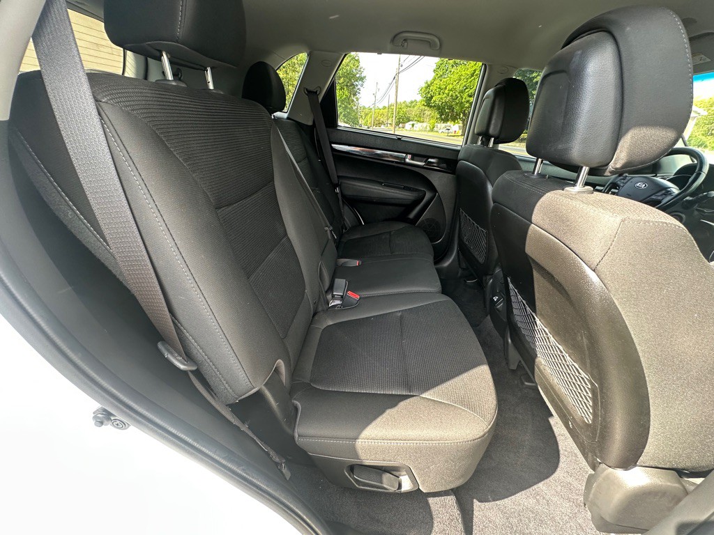 2015 Kia Sorento Image 8