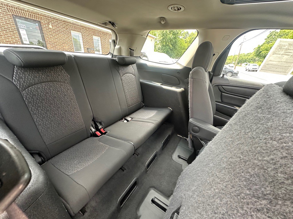 2014 GMC Acadia Image 9