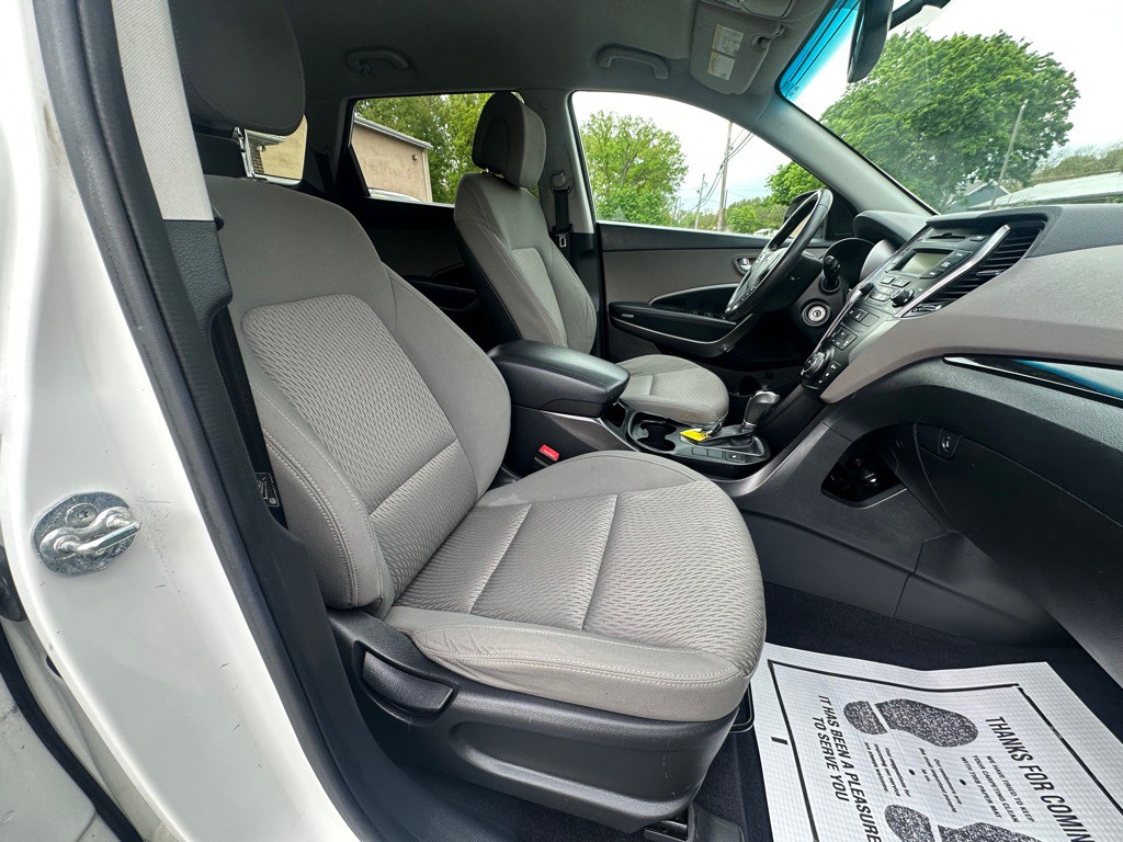 2013 Hyundai Santa Fe Image 6