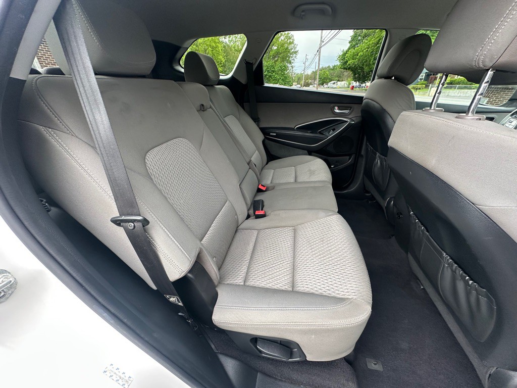 2013 Hyundai Santa Fe Image 8