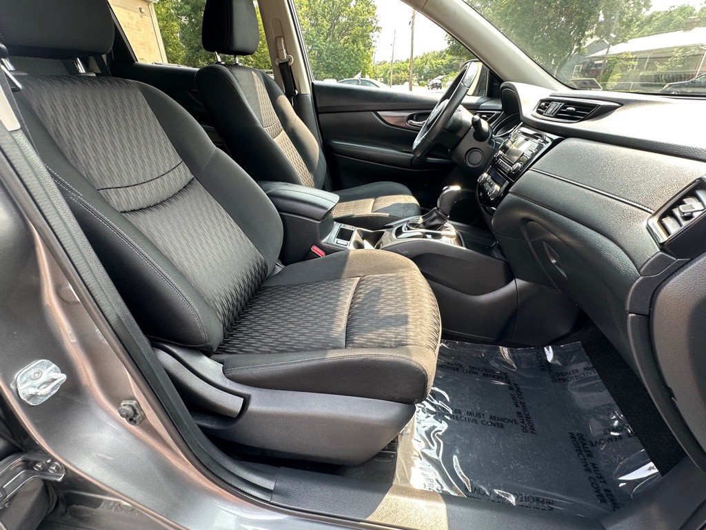 2017 Nissan Rogue Image 5