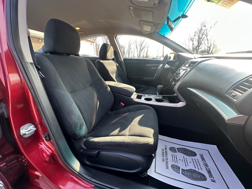 2015 Nissan Altima Image 6