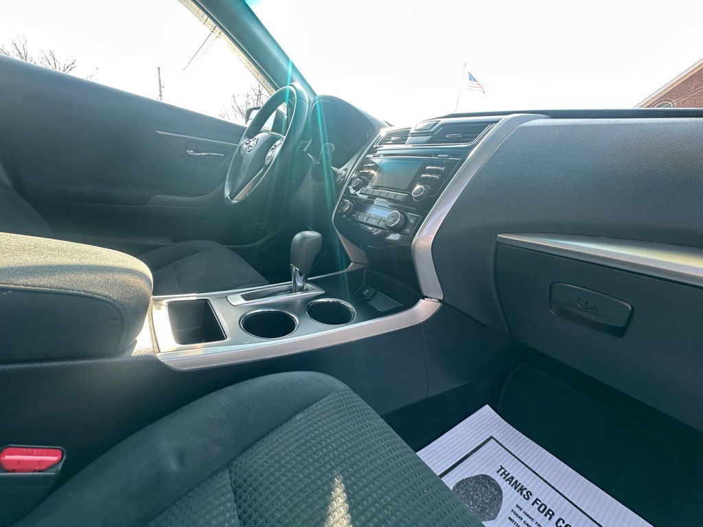 2015 Nissan Altima Image 7