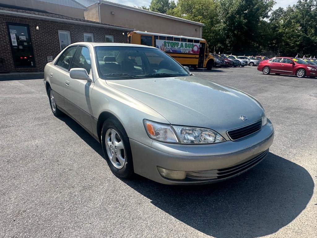1998 Lexus ES Image 3