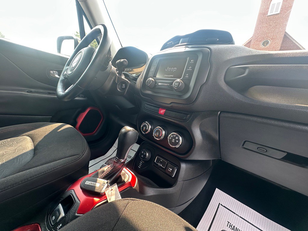 2015 Jeep Renegade Image 7