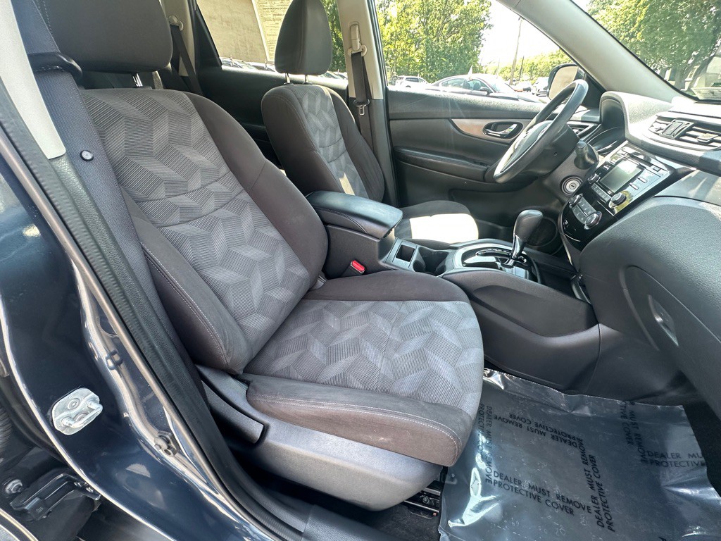 2016 Nissan Rogue Image 6