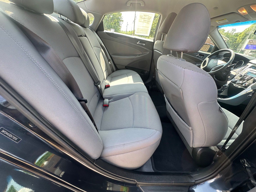 2013 Hyundai Sonata Image 8