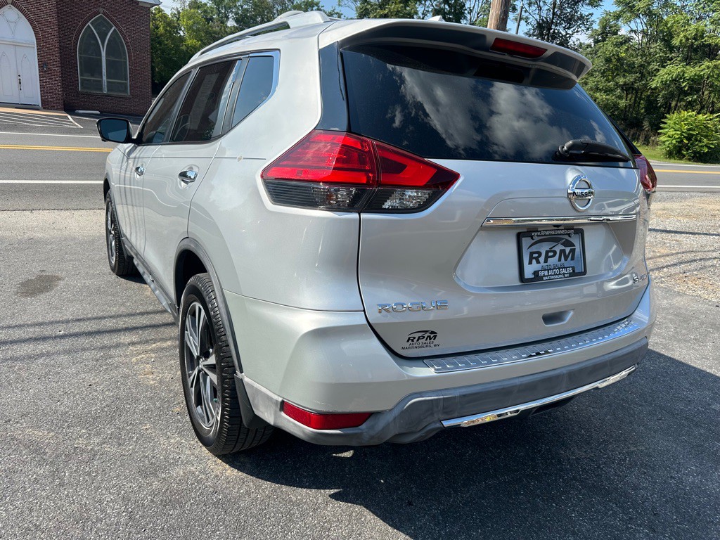 2017 Nissan Rogue Image 5