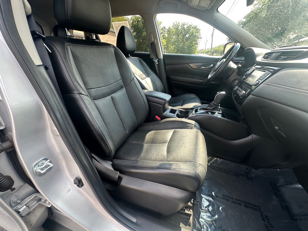 2017 Nissan Rogue Image 6
