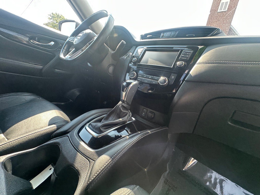 2017 Nissan Rogue Image 7