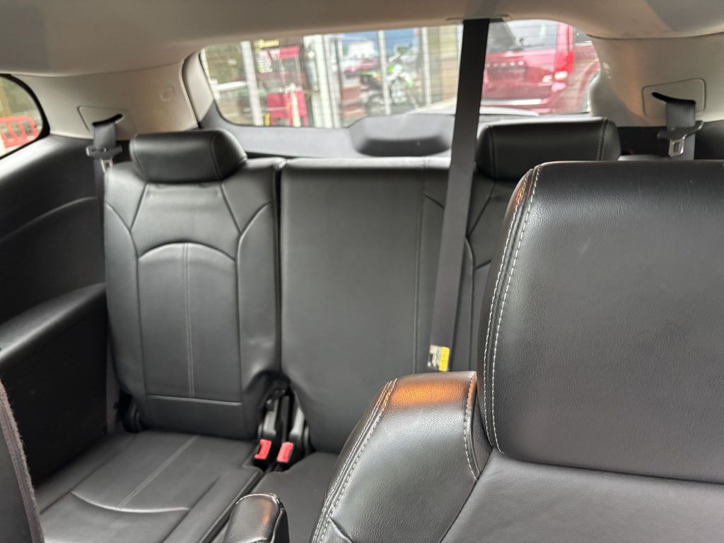 2013 Chevrolet Traverse Image 17