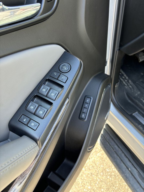 2017 Chevrolet Tahoe Image 8