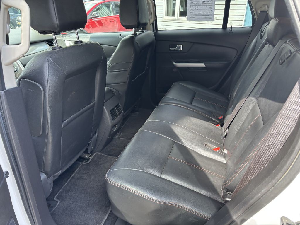 2014 Ford Edge Image 13
