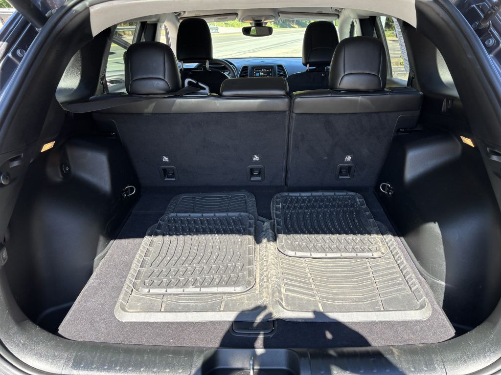 2019 Jeep Cherokee Image 14