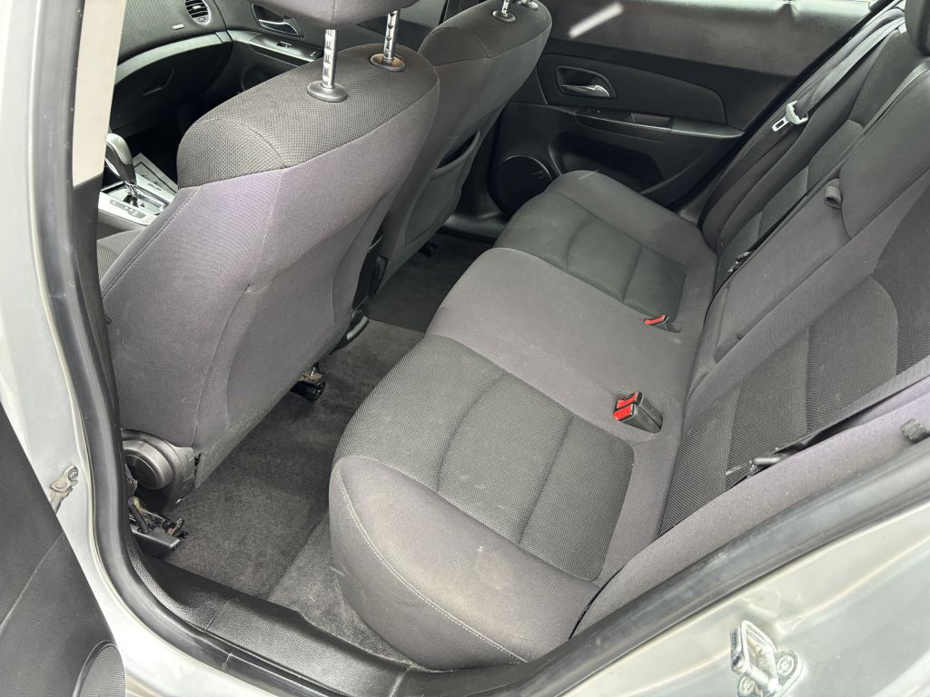 2015 Chevrolet Cruze Image 14