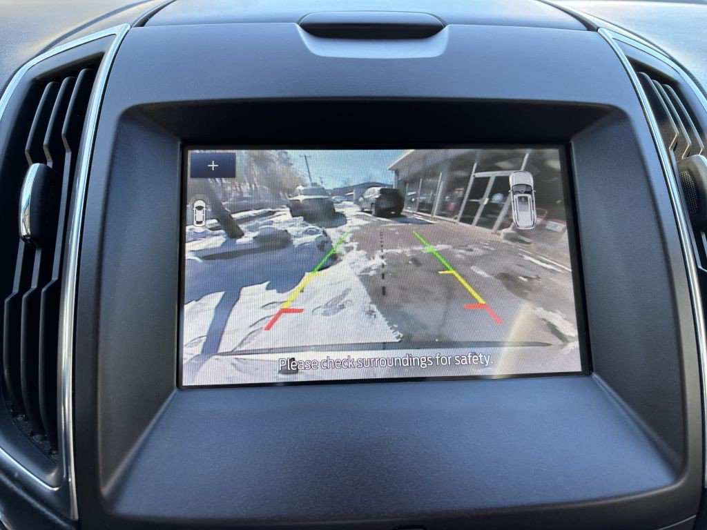 2019 Ford Edge Image 15