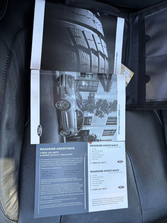 2019 Ford Edge Image 19