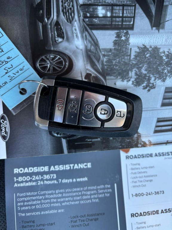 2019 Ford Edge Image 20