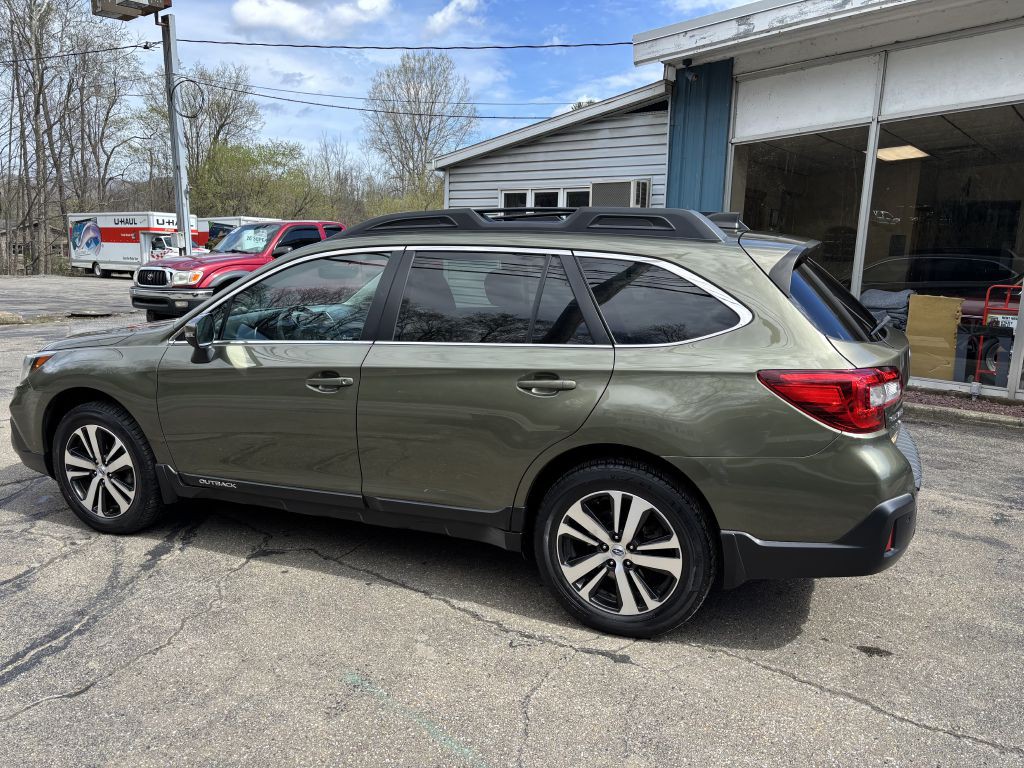 2018 Subaru Outback Image 2