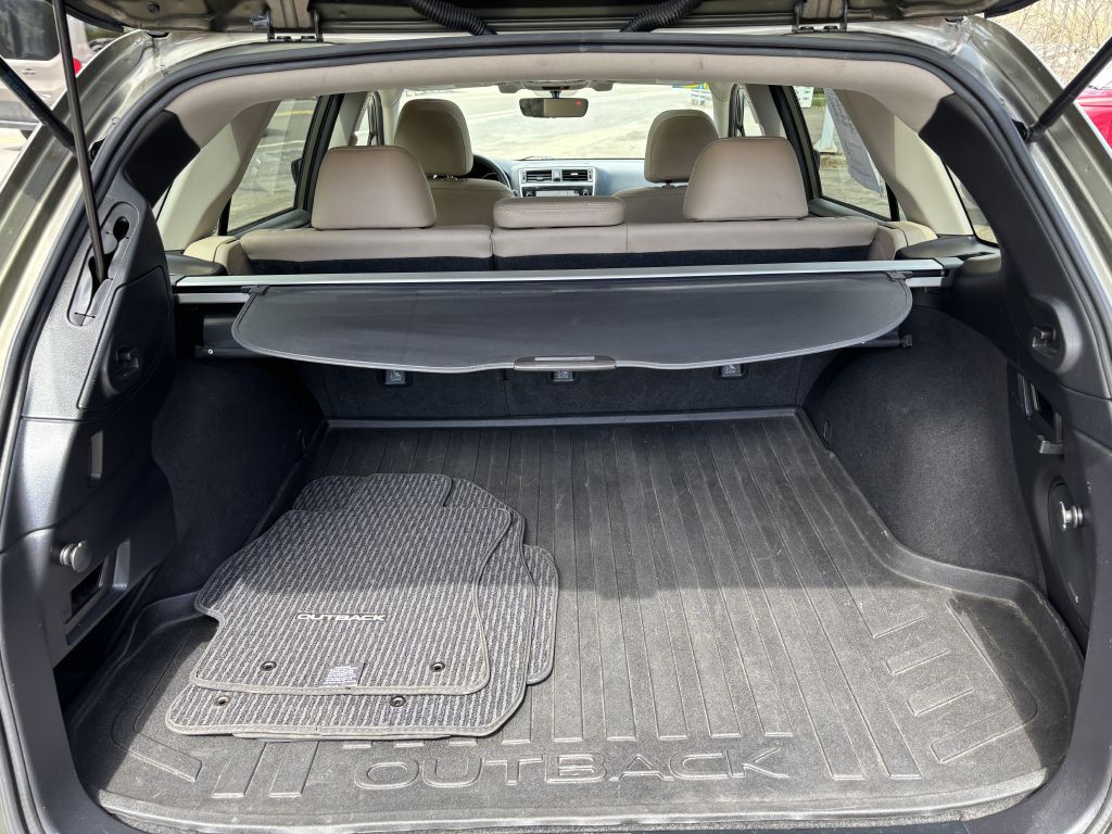 2018 Subaru Outback Image 16