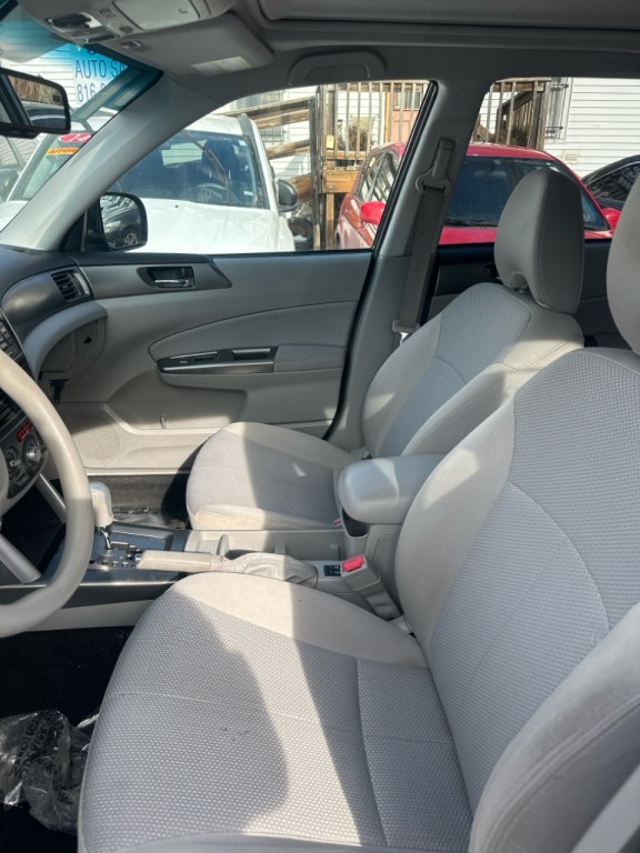 2011 Subaru Forester Image 3