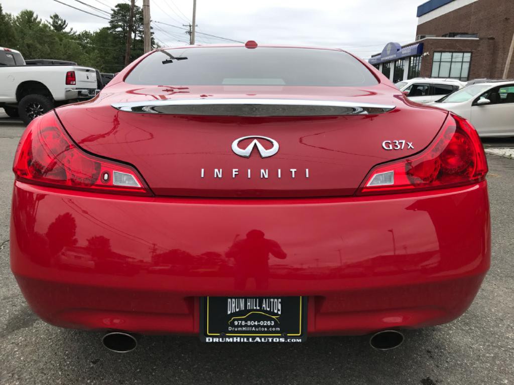 2009 INFINITI G37 Image 7