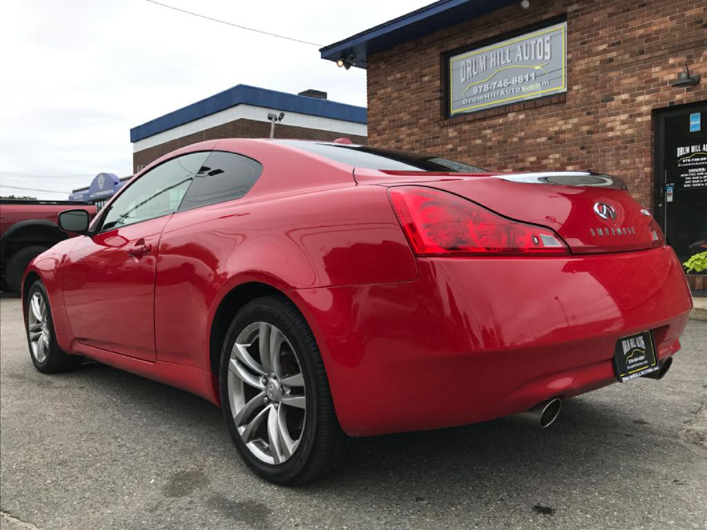 2009 INFINITI G37 Image 8