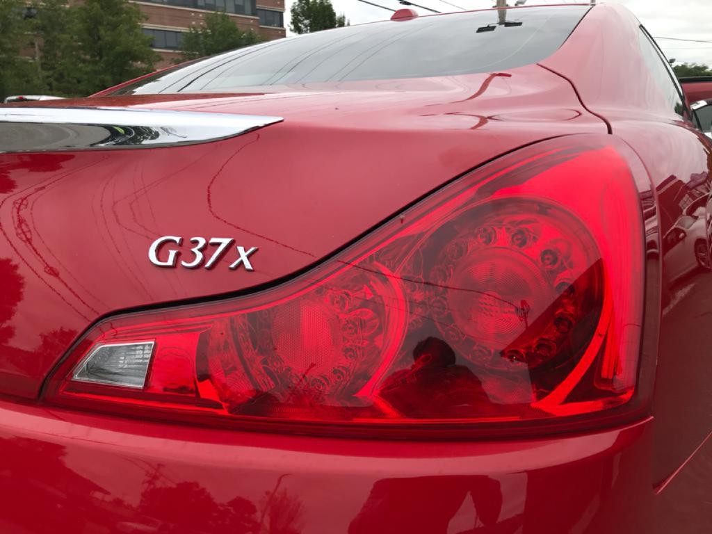 2009 INFINITI G37 Image 13