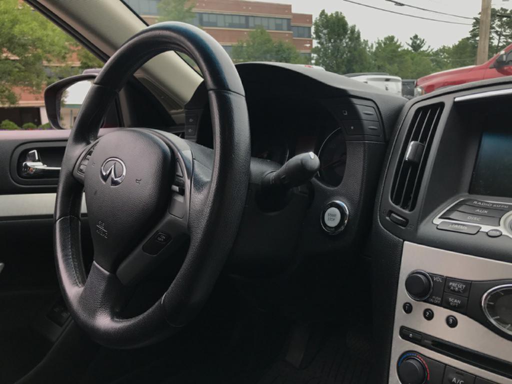 2009 INFINITI G37 Image 21