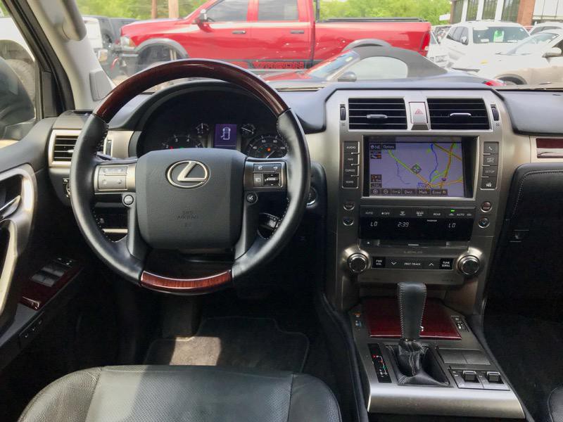 2016 Lexus GX 460 Image 29