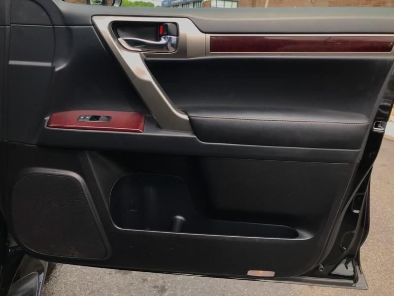 2016 Lexus GX 460 Image 42