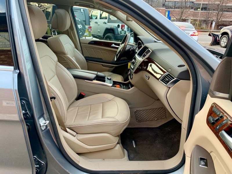2014 Mercedes-Benz GL-Class Image 27
