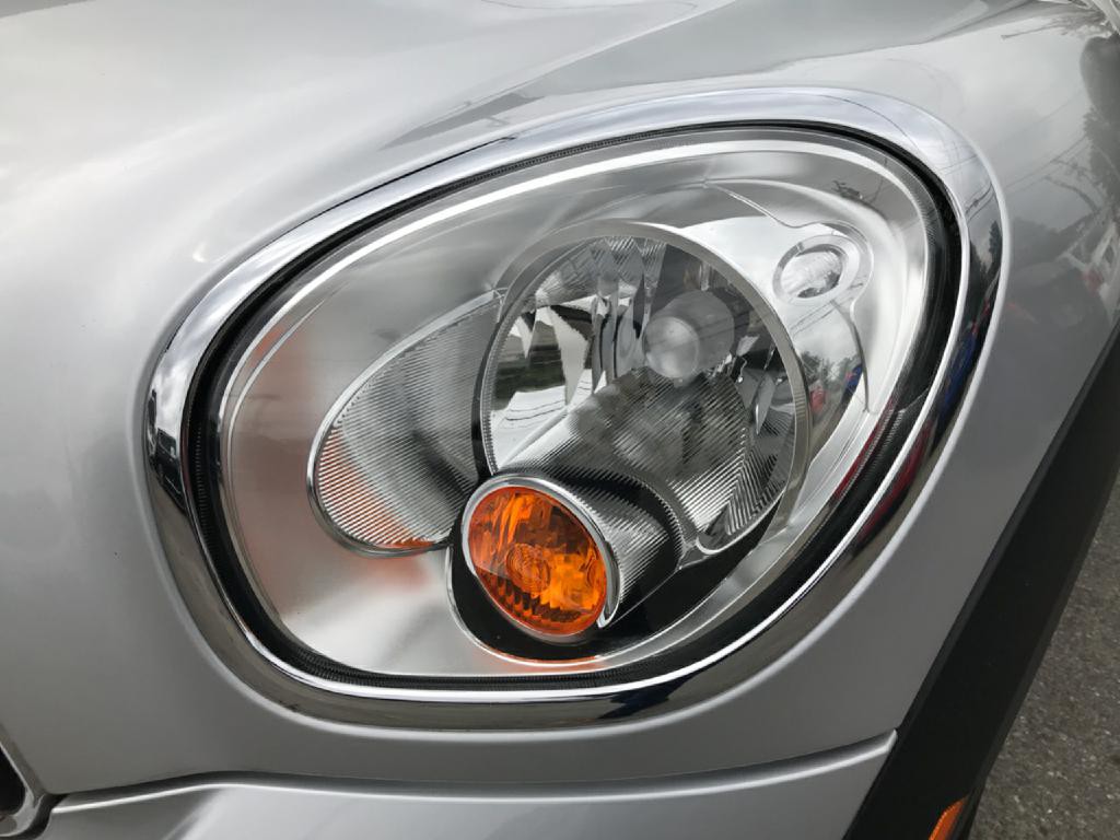 2012 MINI Countryman Image 11