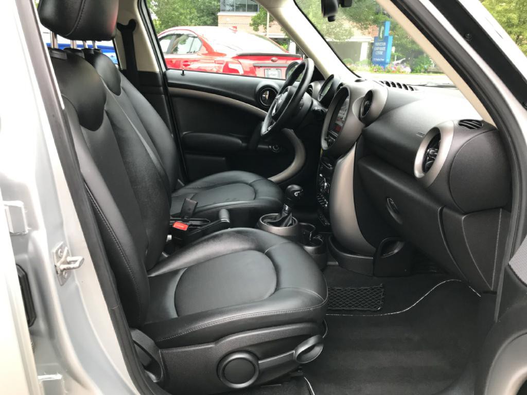 2012 MINI Countryman Image 21