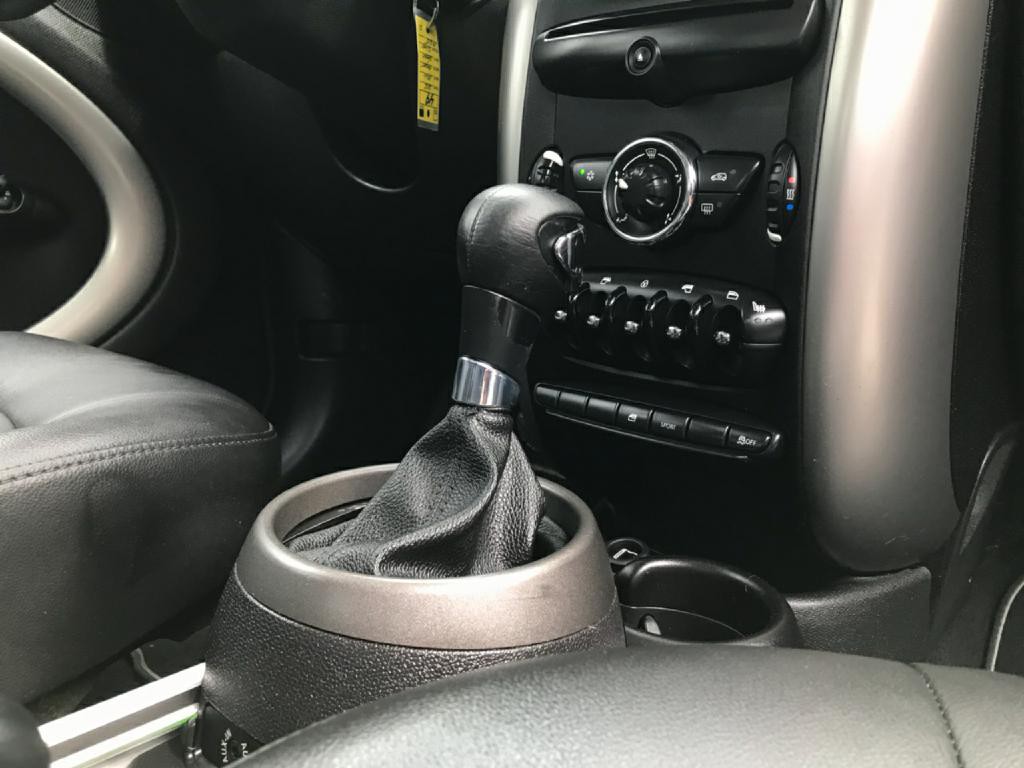 2012 MINI Countryman Image 25