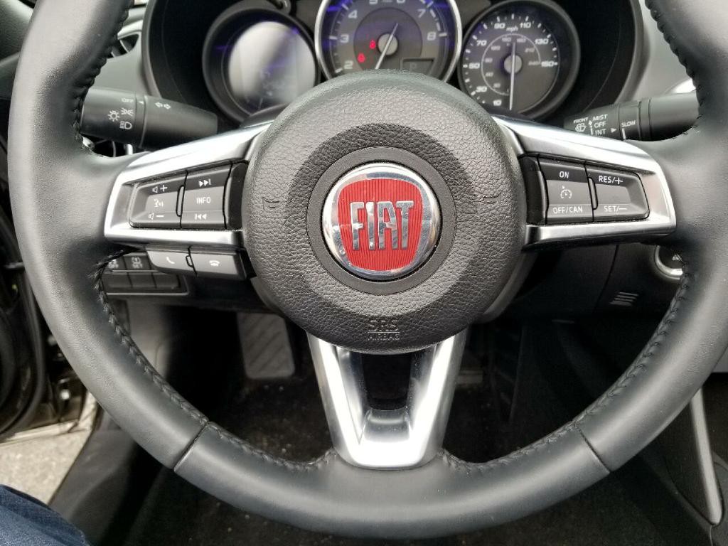 2017 FIAT 124 Spider Image 17