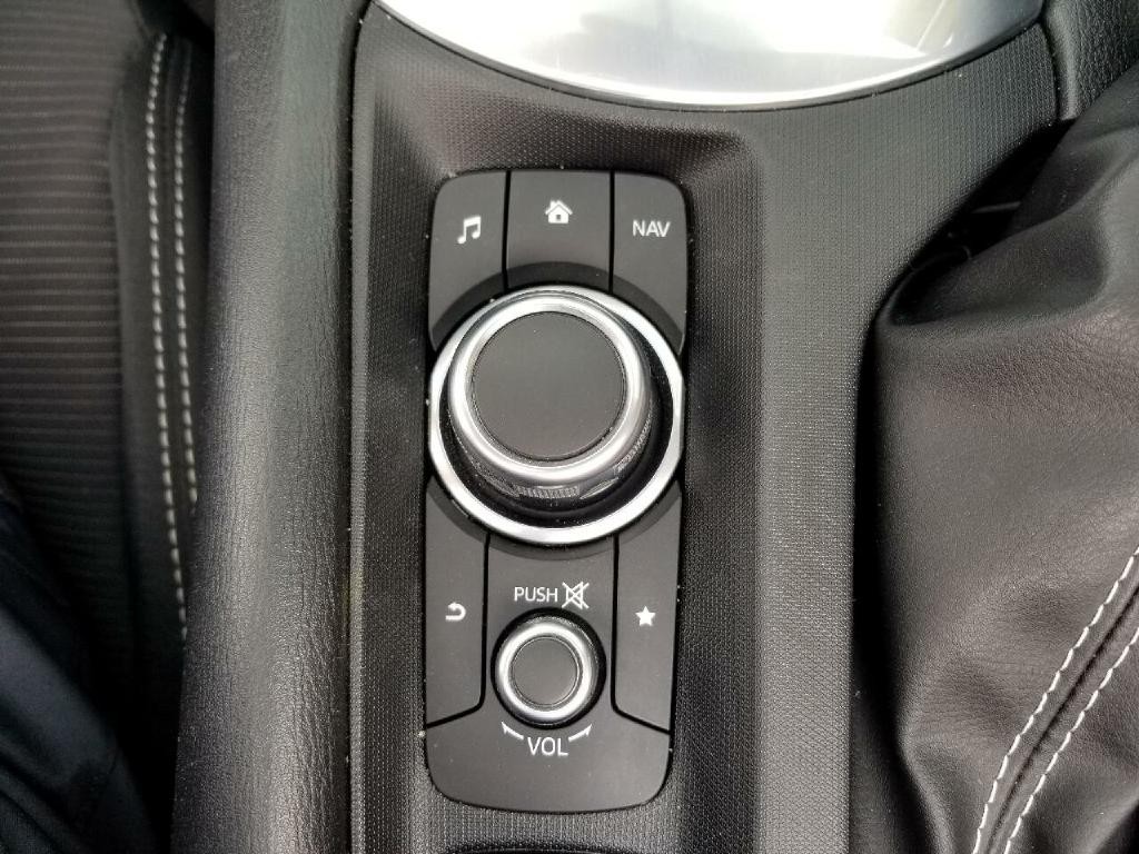 2017 FIAT 124 Spider Image 24