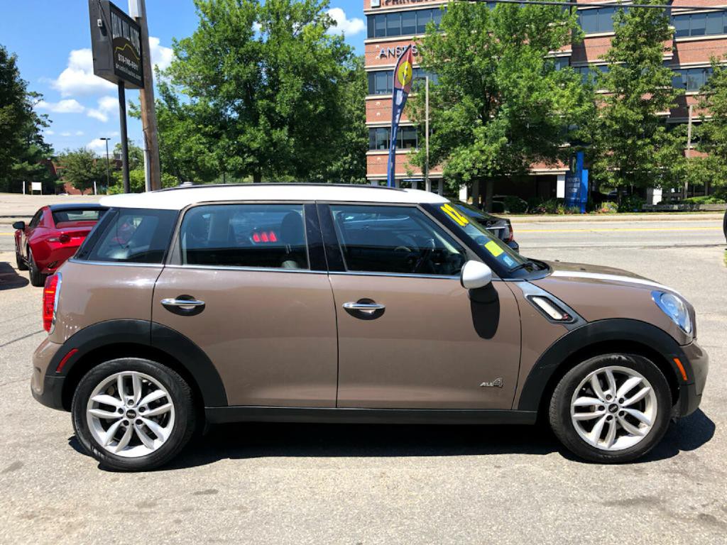 2012 MINI Countryman Image 4