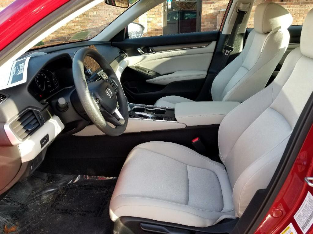 2018 Honda Accord Image 15