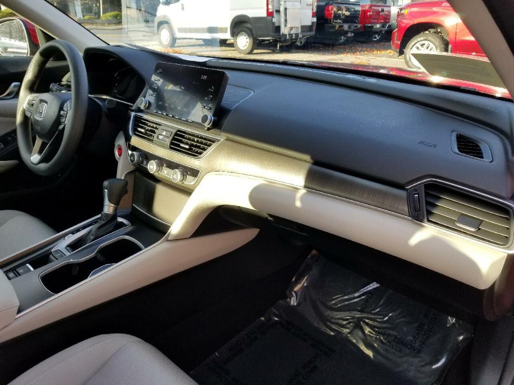 2018 Honda Accord Image 17
