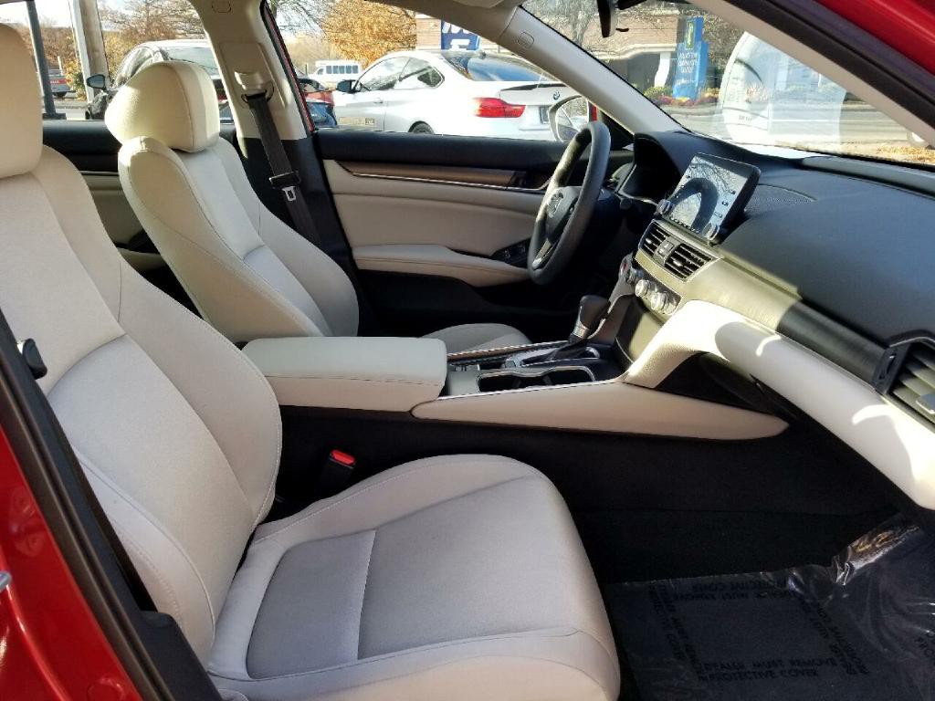 2018 Honda Accord Image 18