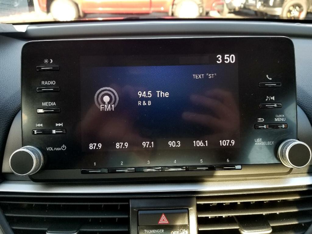 2018 Honda Accord Image 25