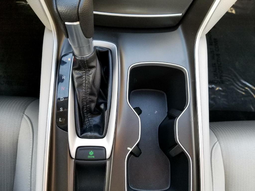 2018 Honda Accord Image 28