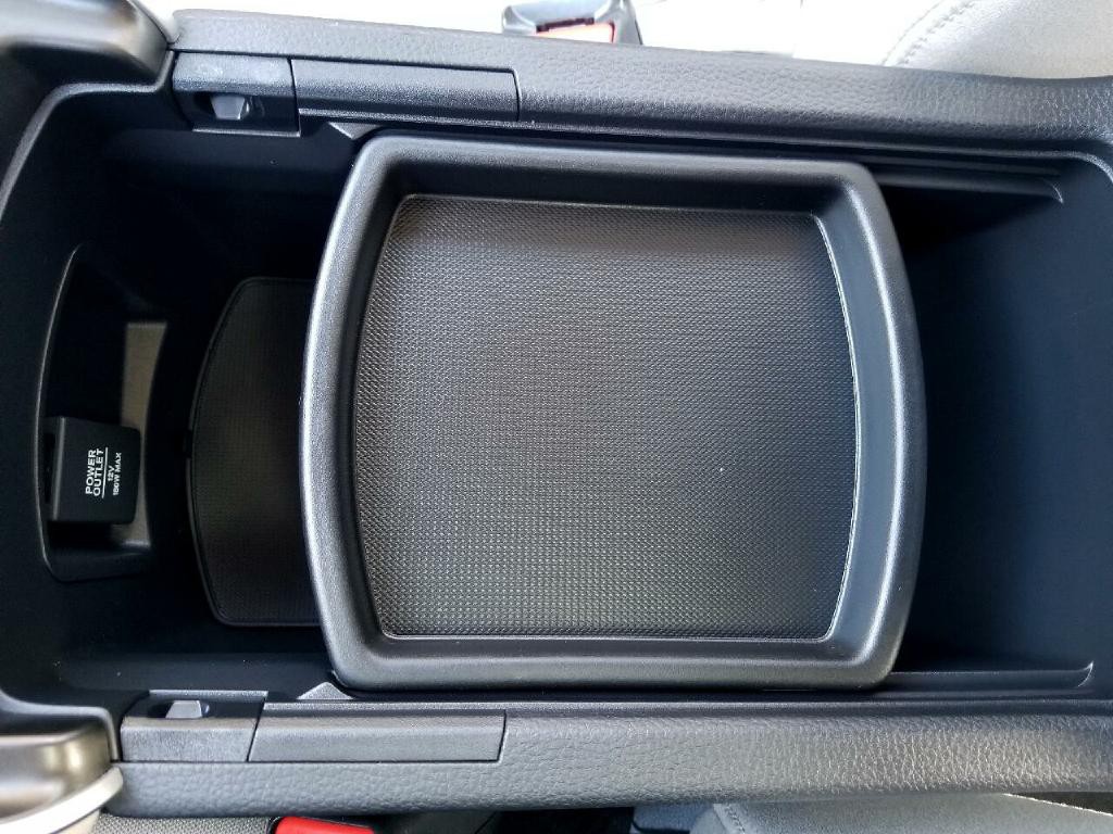 2018 Honda Accord Image 30