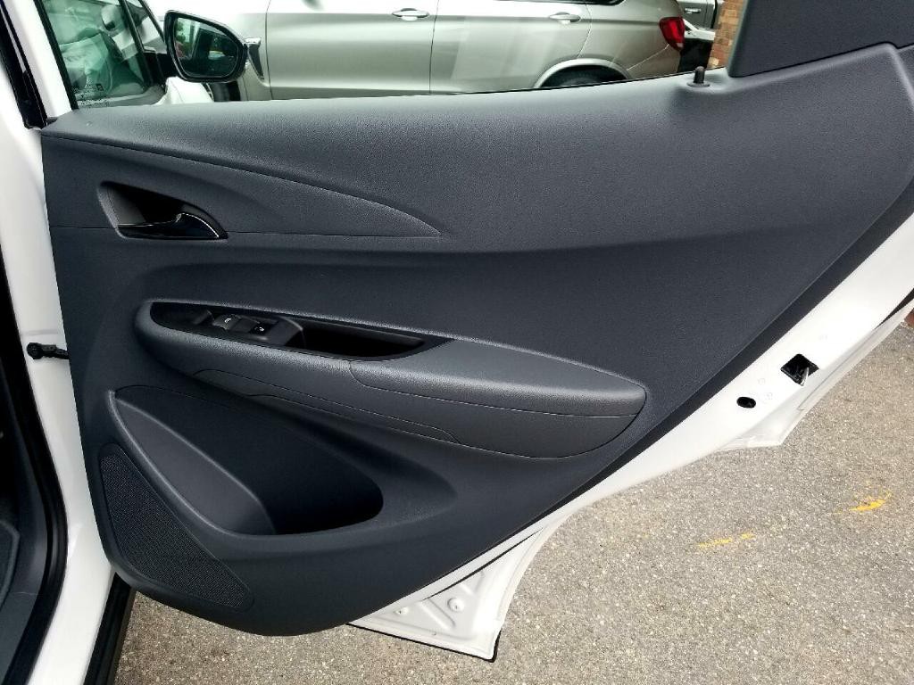 2017 Chevrolet Bolt EV Image 8
